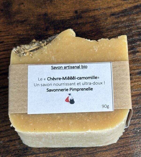 Savon artisanal et biologique - 90g - Chèvre-Miel (surgras 8 %) : Le savon le plus doux de la gamme.