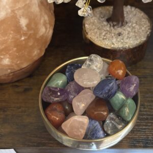 Ensemble 6 petits chakras : Quartz clair + Améthyste + Sodalite  + Aventurine + Quartz rose + Cornaline