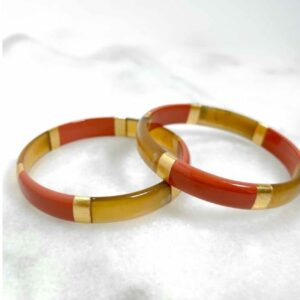 Bracelet jonc Saumon et feuilles d'or en corne véritable - 1,2 cm